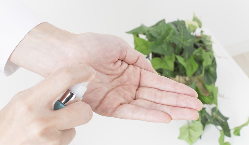 美容液は何種類までOK？大人肌の組み合わせ方