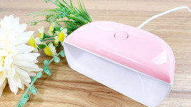 セルフネイルに必要なLEDライトの選び方